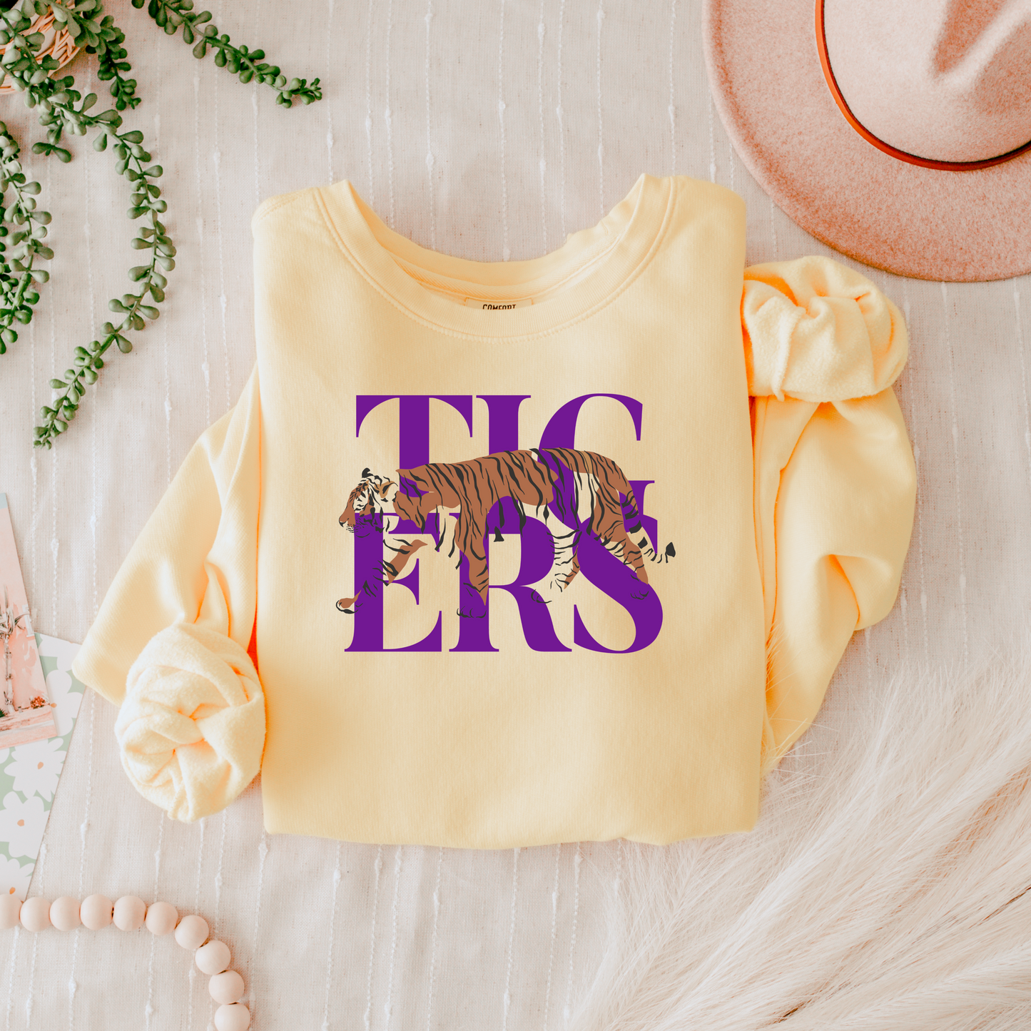Weaving Tigers Crewneck