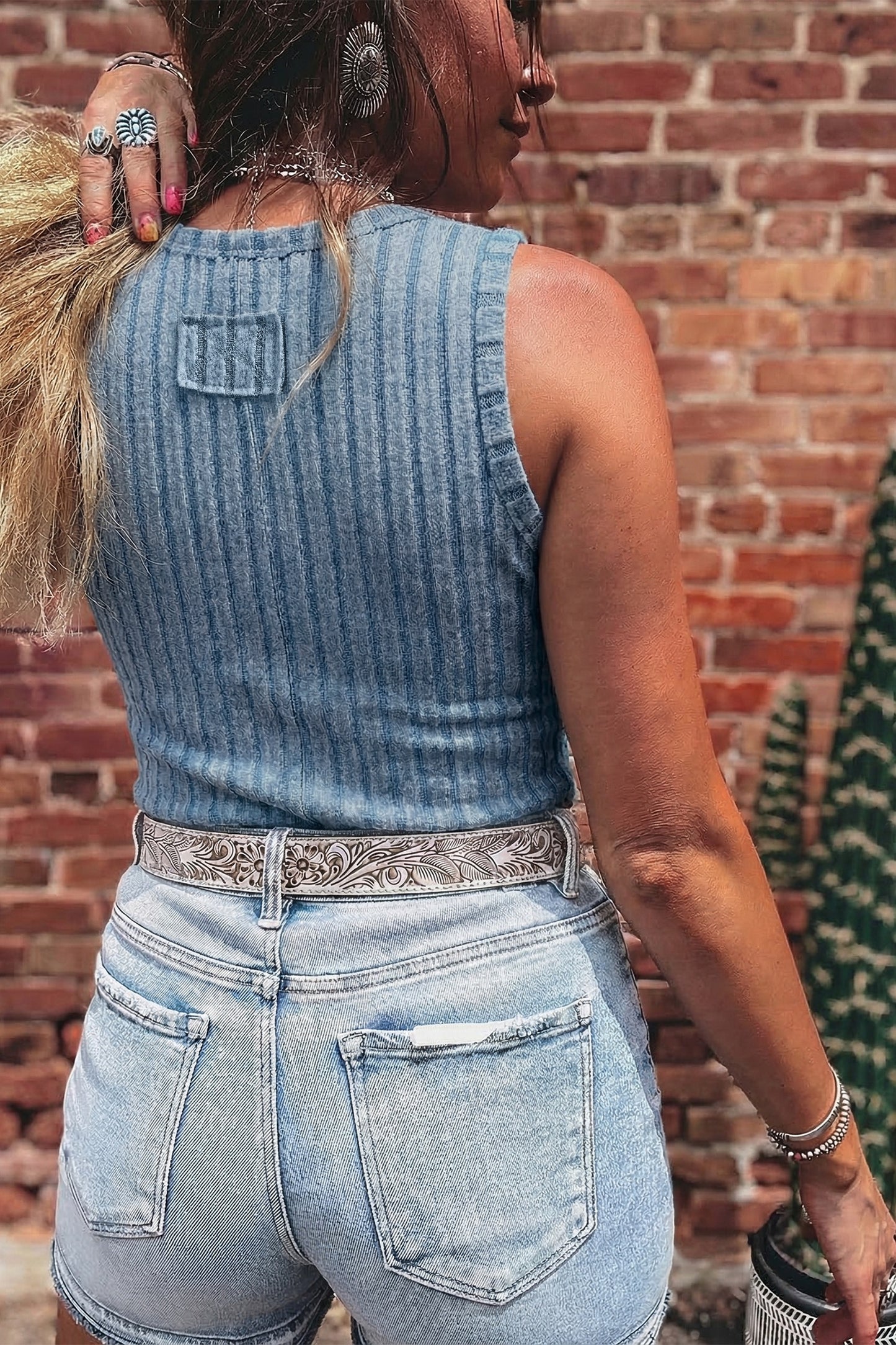 Blue ribbed tank
