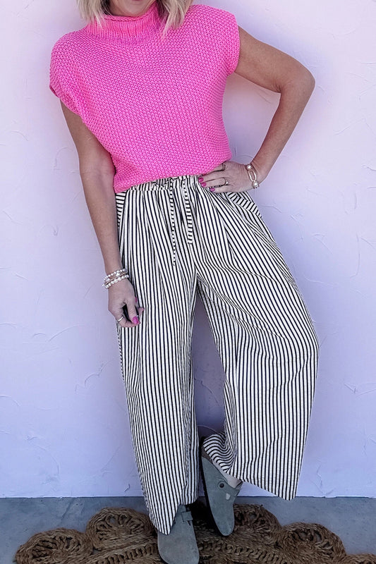 Black stripe tie, loose pants
