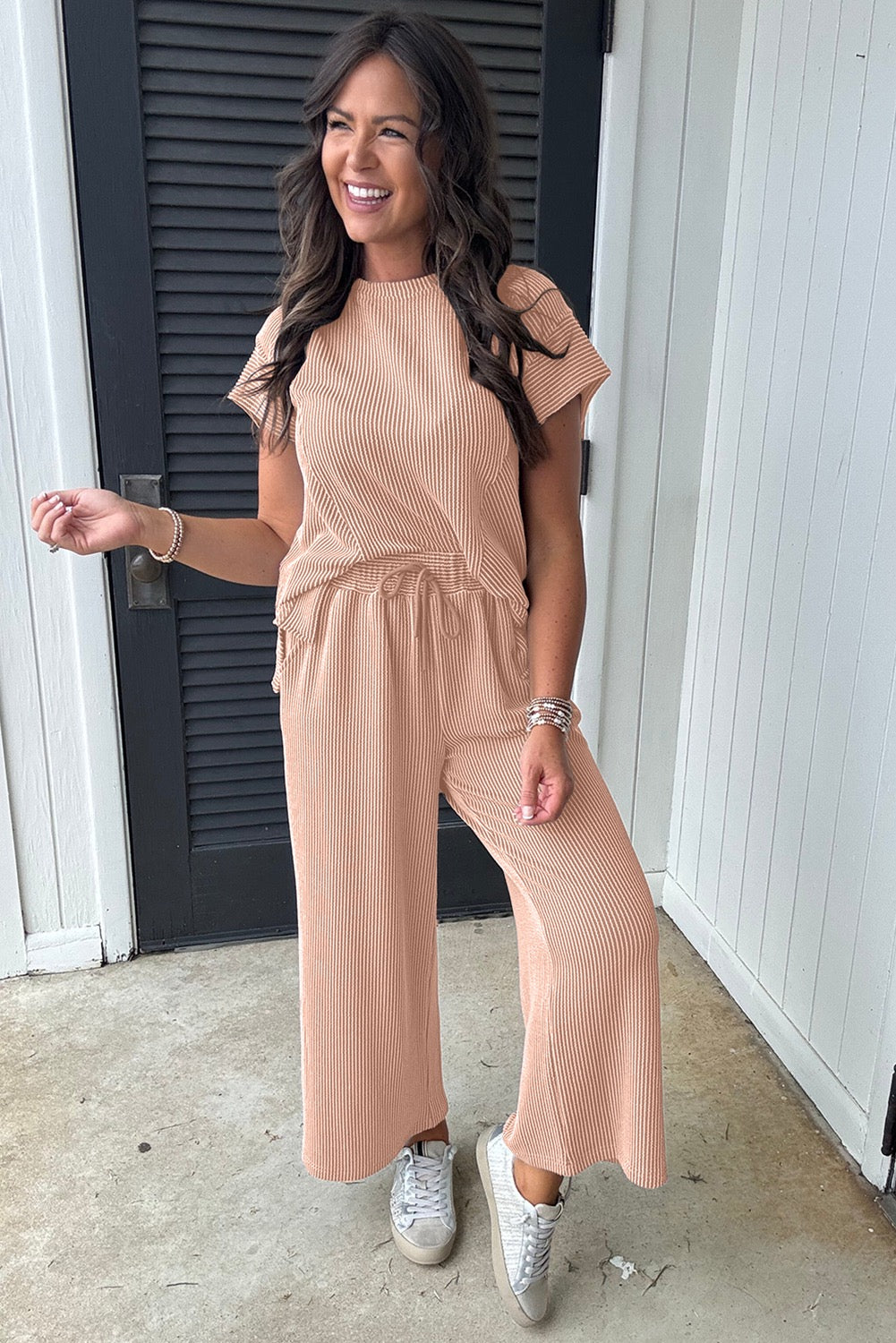 Brandi Lounge